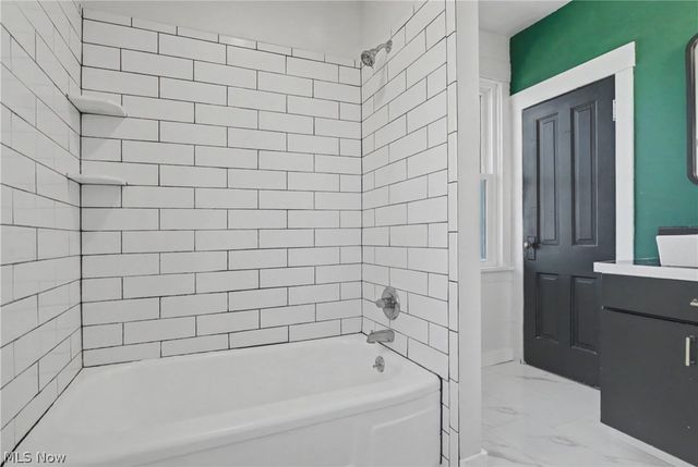 2775 S Bandy Road, Alliance, OH 44601