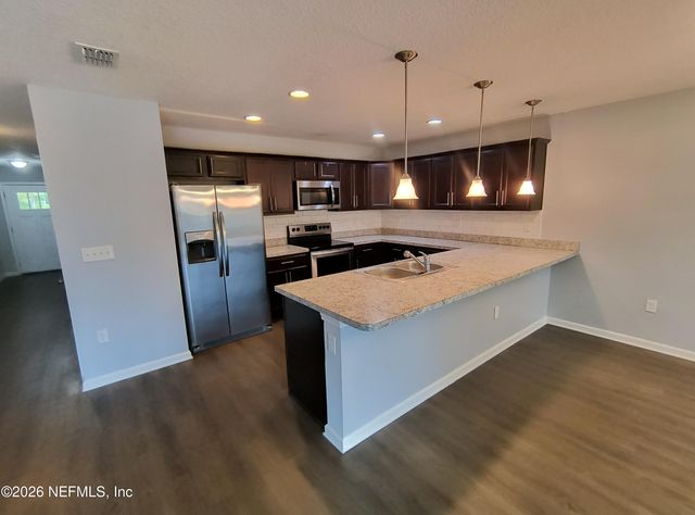 1211 SARAHS LANDING Drive, Jacksonville, FL 32221