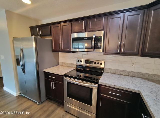 1211 SARAHS LANDING Drive, Jacksonville, FL 32221