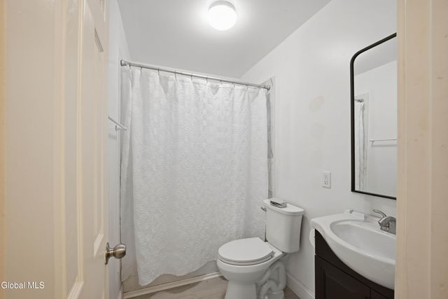 17-19 Henry Street, Guilderland, NY 12203