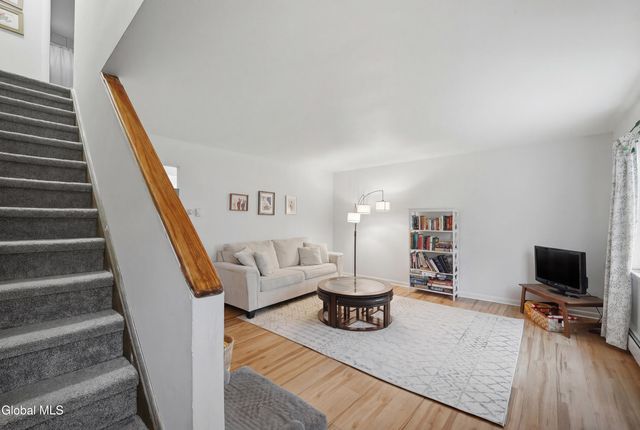 17-19 Henry Street, Guilderland, NY 12203