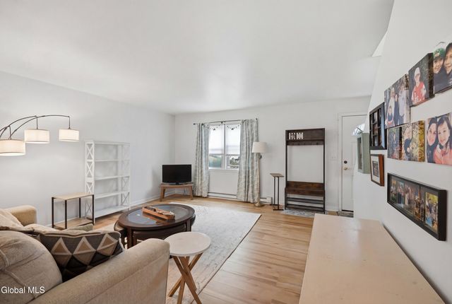 17-19 Henry Street, Guilderland, NY 12203