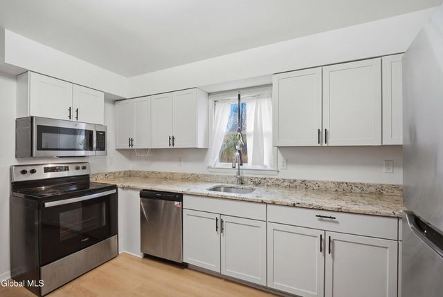 17-19 Henry Street, Guilderland, NY 12203