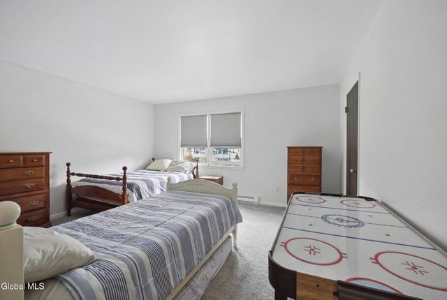 17-19 Henry Street, Guilderland, NY 12203