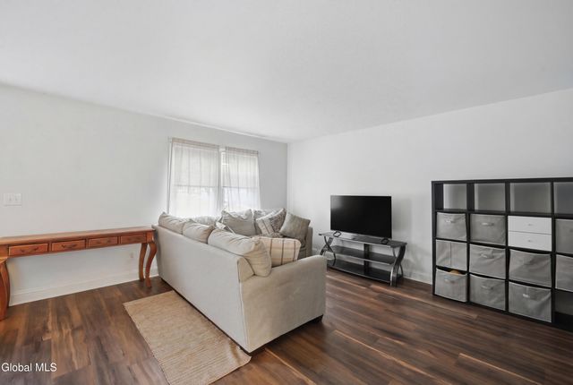 17-19 Henry Street, Guilderland, NY 12203