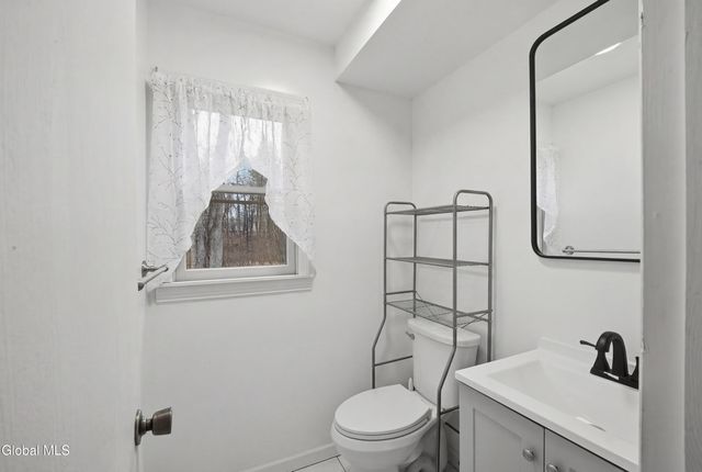 17-19 Henry Street, Guilderland, NY 12203