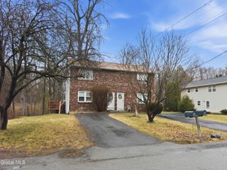 17-19 Henry Street, Guilderland, NY 12203