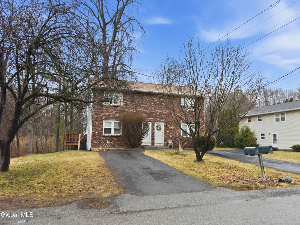 17-19 Henry Street, Guilderland, NY 12203
