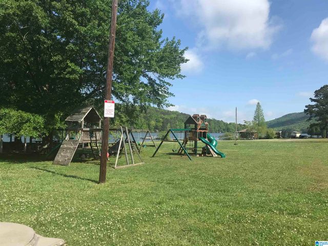 8279 EMERALD LAKE DRIVE W, Pinson, AL 35126