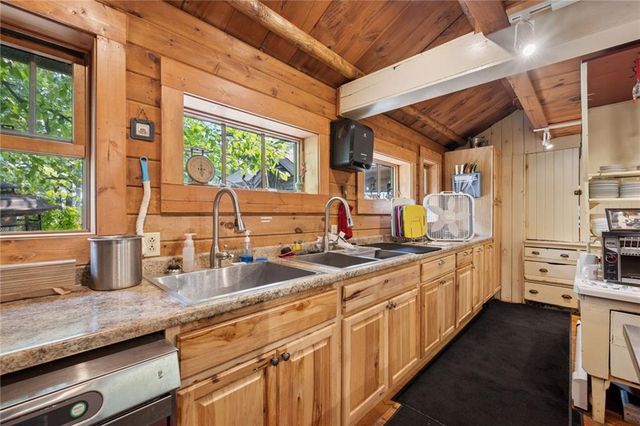 10472 W Murphy Boulevard, Hayward, WI 54843