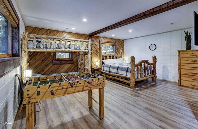 1125 Tanrac Trail, Gatlinburg, TN 37738