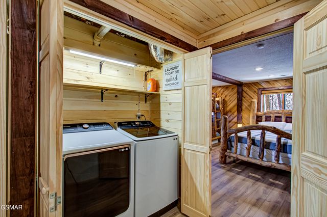 1125 Tanrac Trail, Gatlinburg, TN 37738