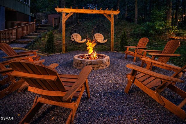 1125 Tanrac Trail, Gatlinburg, TN 37738