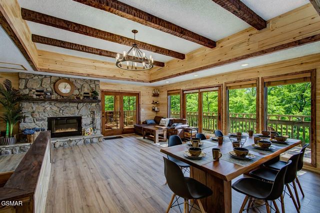 1125 Tanrac Trail, Gatlinburg, TN 37738