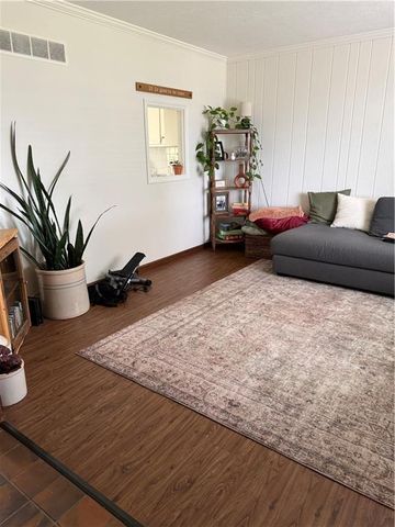 4290 Somerset Drive, Prairie Village, KS 66207