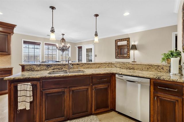 7418 Bourget Dr, Corpus Christi, TX 78413