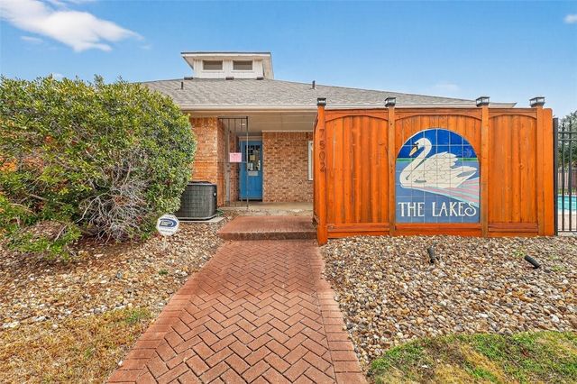 7418 Bourget Dr, Corpus Christi, TX 78413