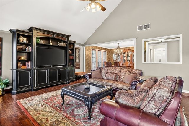 7418 Bourget Dr, Corpus Christi, TX 78413