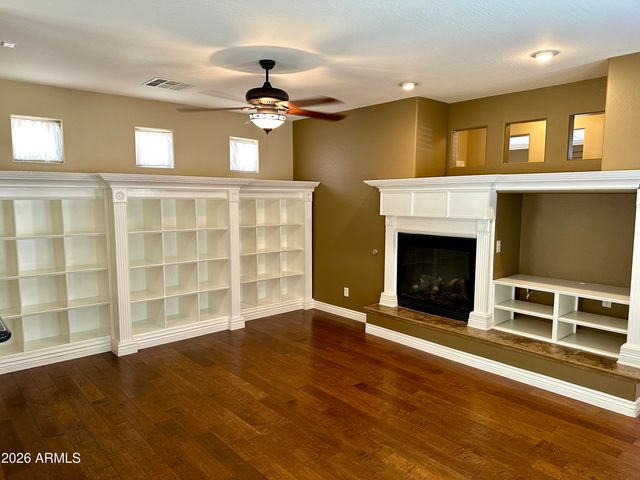2691 E LE GRAND Loop, Chandler, AZ 85286