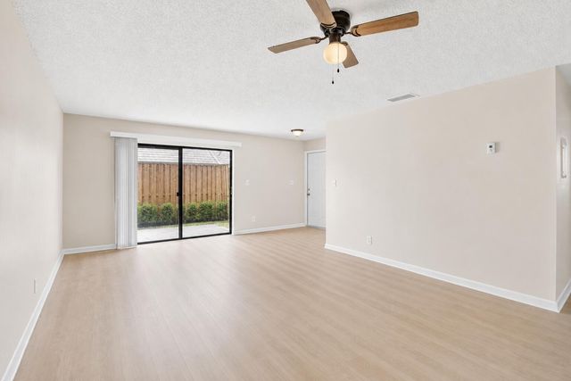 4931 NW 94th Terrace 17A, Sunrise, FL 33351