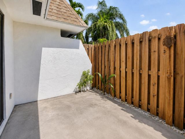 4931 NW 94th Terrace 17A, Sunrise, FL 33351
