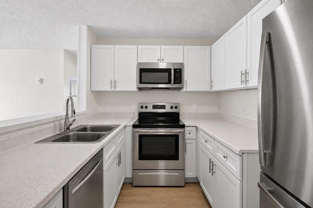 4931 NW 94th Terrace 17A, Sunrise, FL 33351