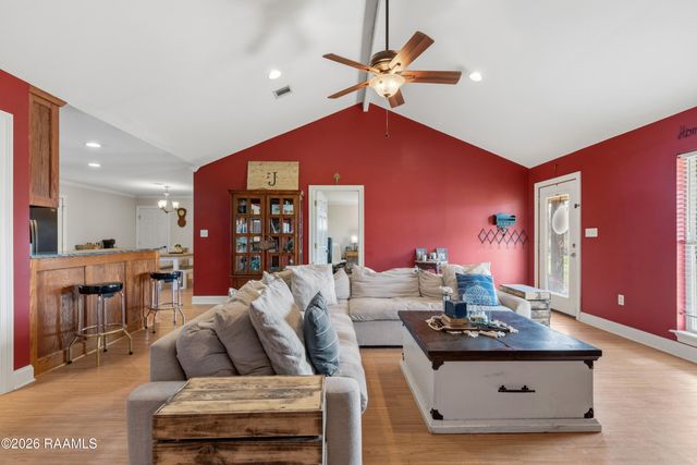 185 Shalom Road, Church Point, LA 70525