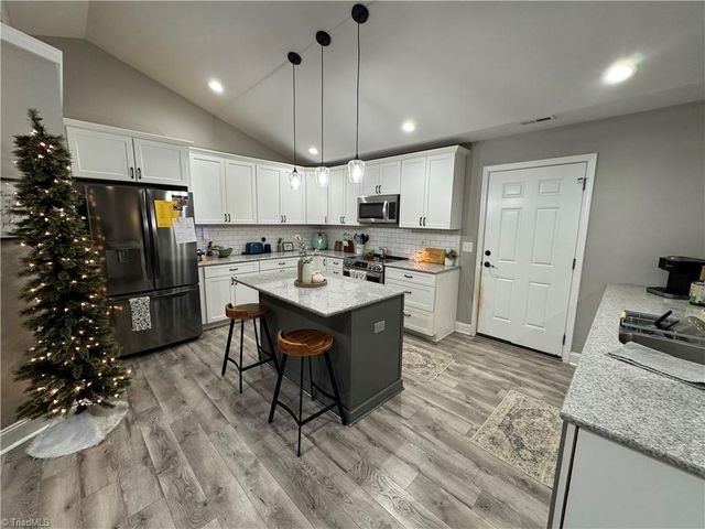 1029 Lee Acres Drive, Walnut Cove, NC 27052