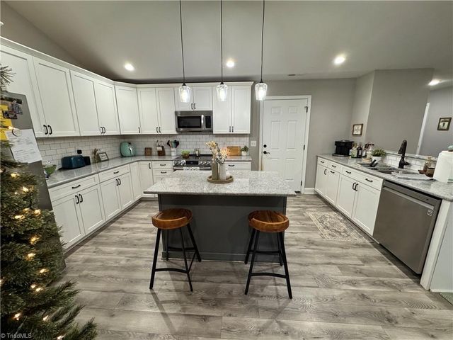 1029 Lee Acres Drive, Walnut Cove, NC 27052