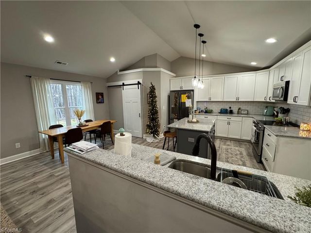 1029 Lee Acres Drive, Walnut Cove, NC 27052