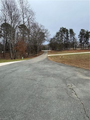 1029 Lee Acres Drive, Walnut Cove, NC 27052