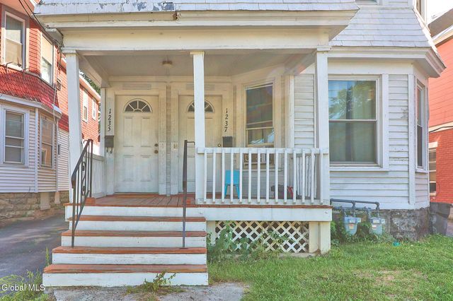 1235 Crane Street, Schenectady, NY 12303