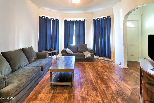 1235 Crane Street, Schenectady, NY 12303