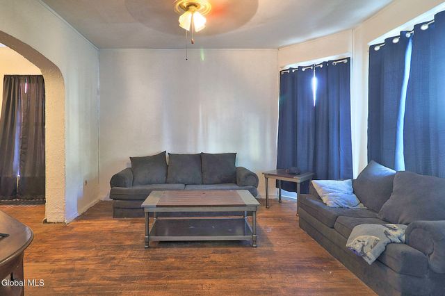 1235 Crane Street, Schenectady, NY 12303