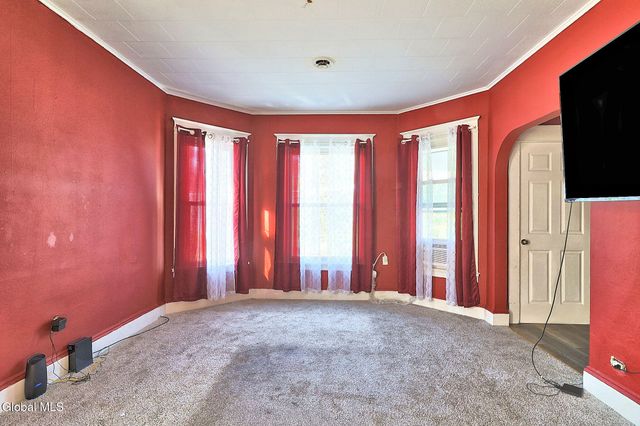 1235 Crane Street, Schenectady, NY 12303