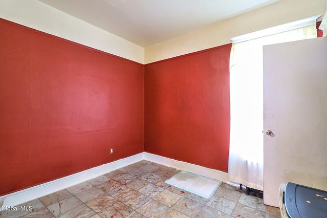 1235 Crane Street, Schenectady, NY 12303