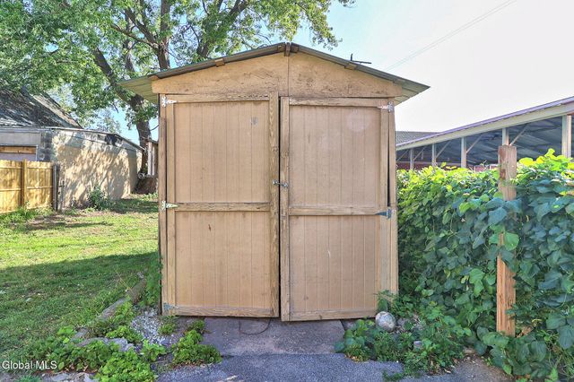 1235 Crane Street, Schenectady, NY 12303