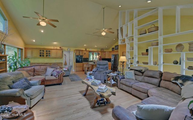 475 Rivercane Road, Brasstown, NC 28902