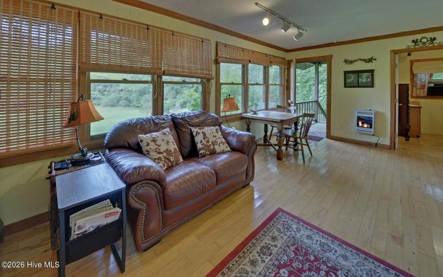 475 Rivercane Road, Brasstown, NC 28902