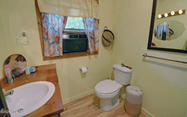 475 Rivercane Road, Brasstown, NC 28902