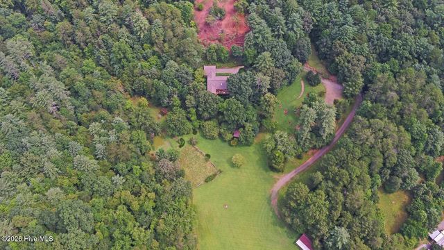 475 Rivercane Road, Brasstown, NC 28902