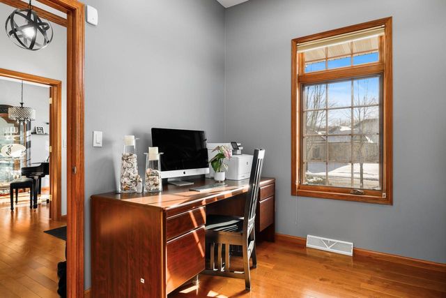 2111 Clearwater DRIVE, Onalaska, WI 54650