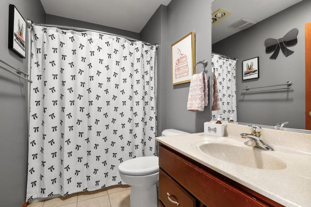 2111 Clearwater DRIVE, Onalaska, WI 54650