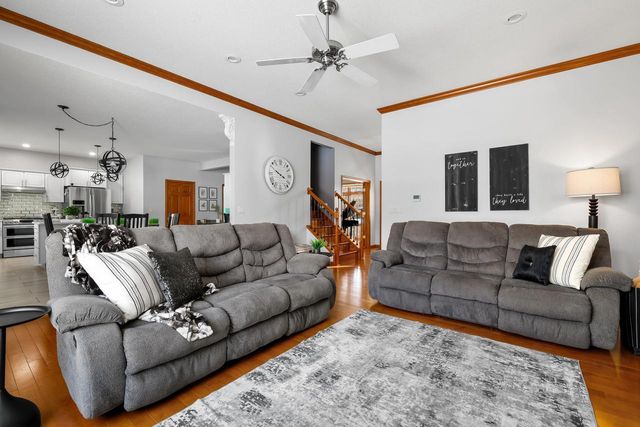 2111 Clearwater DRIVE, Onalaska, WI 54650