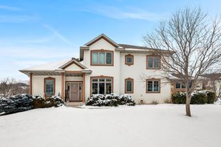 2111 Clearwater DRIVE, Onalaska, WI 54650