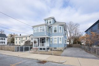 27-29 Brookvale St, Boston, MA 02124