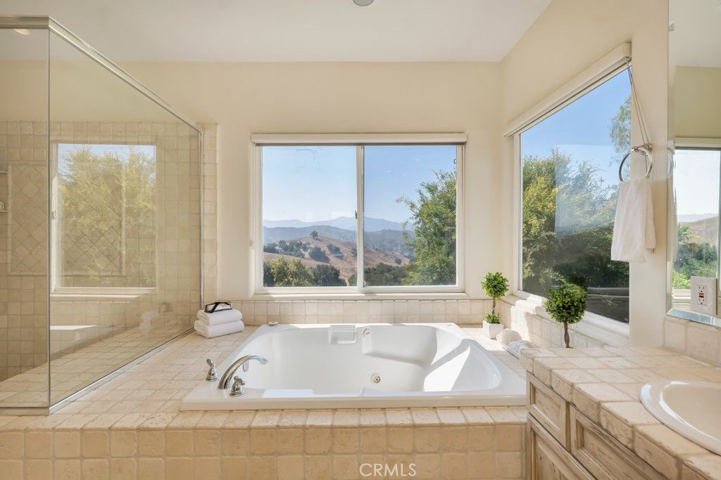 Image 35 of property listing at 3924 Davids, Agoura Hills, CA 91301