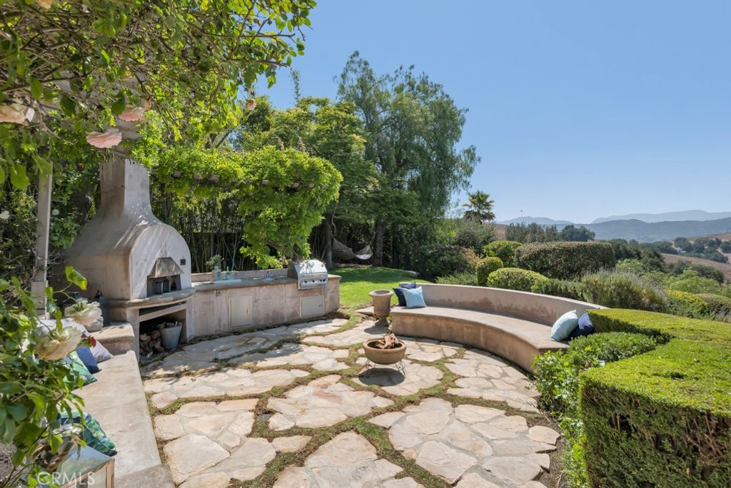 Image 45 of property listing at 3924 Davids, Agoura Hills, CA 91301