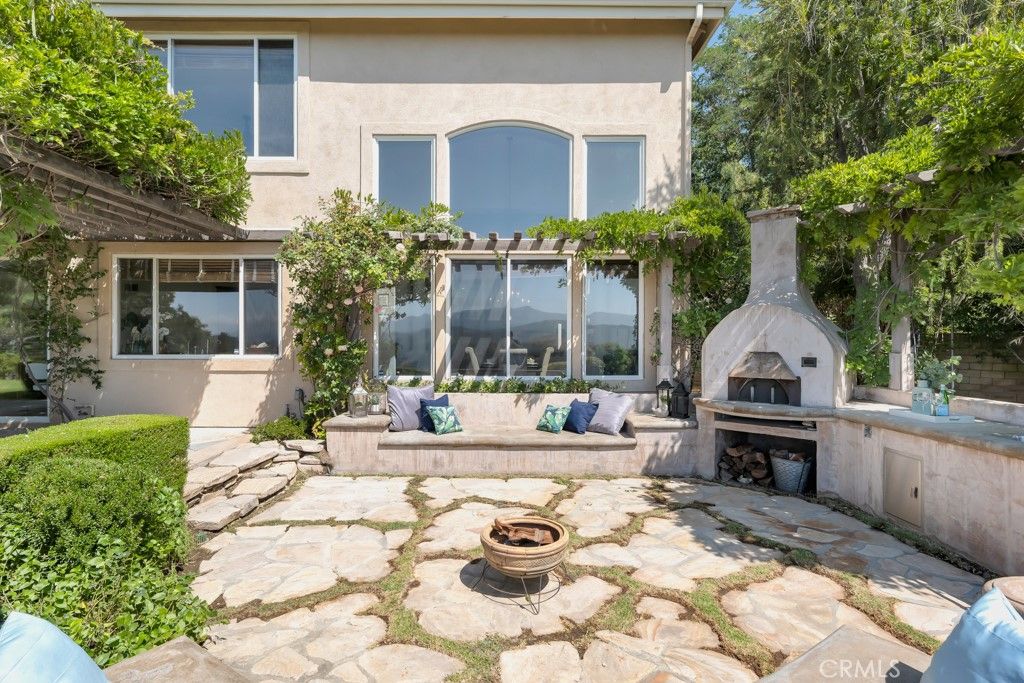 Image 46 of property listing at 3924 Davids, Agoura Hills, CA 91301