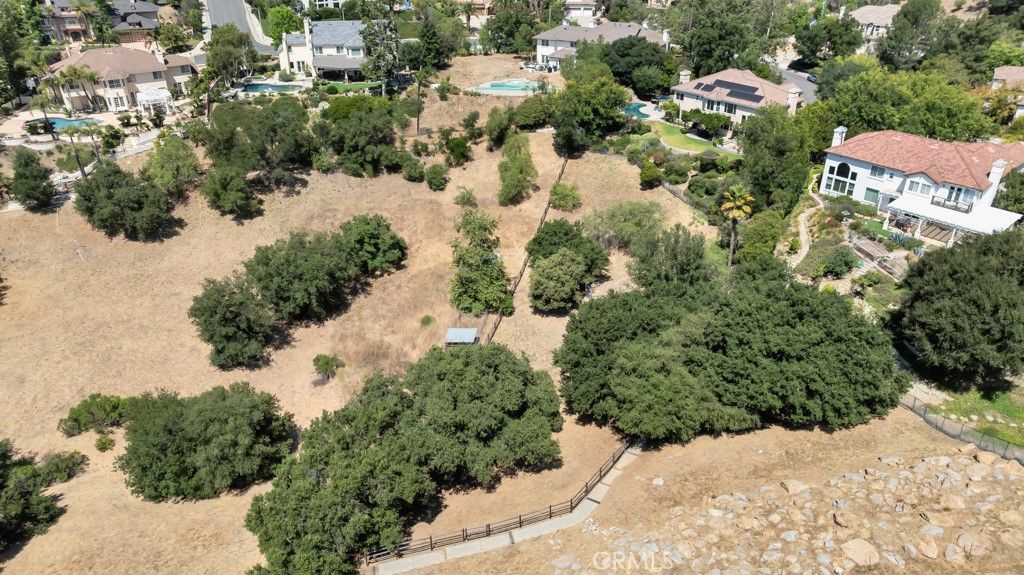 Image 60 of property listing at 3924 Davids, Agoura Hills, CA 91301